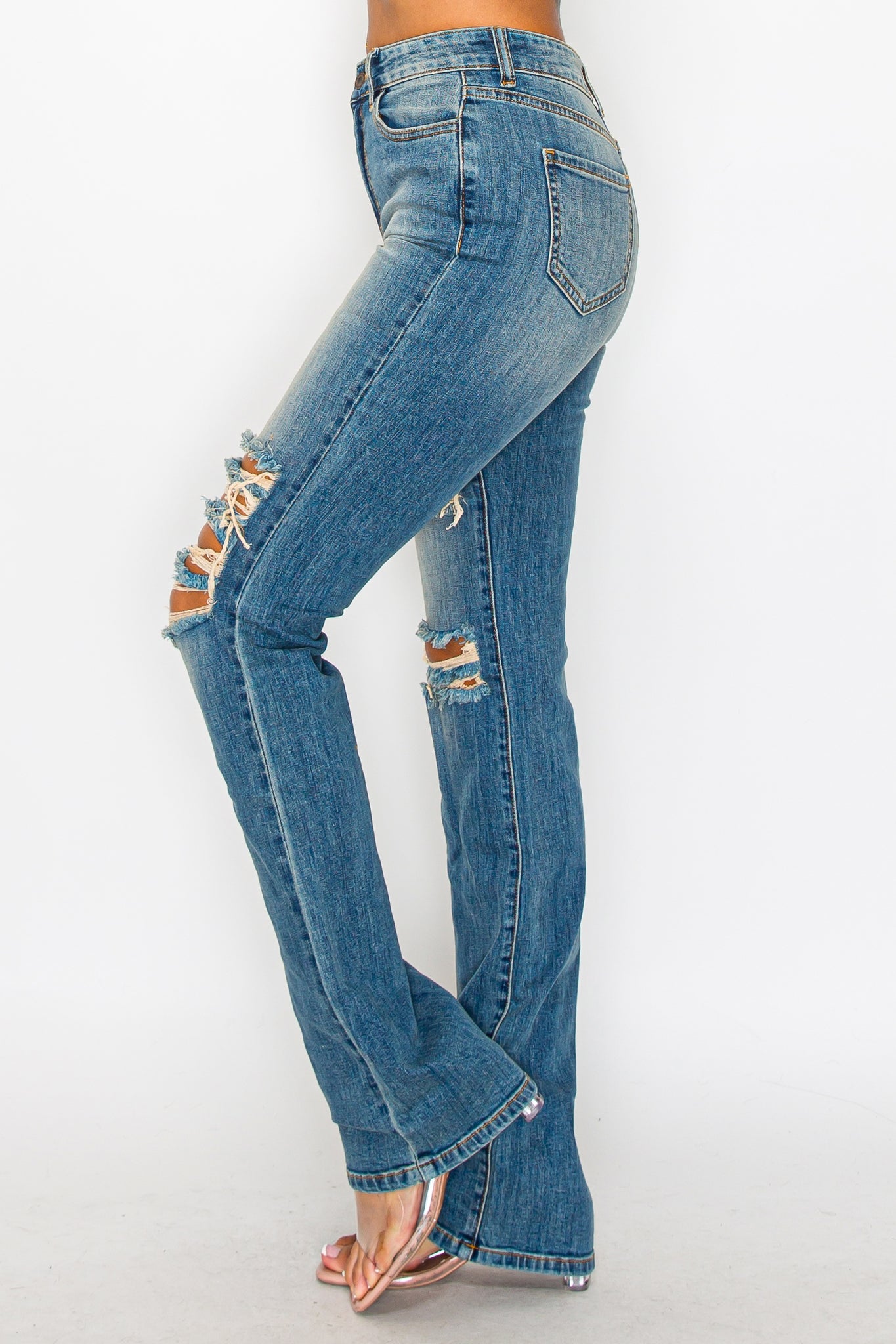 40527 Women Mid Rise Jeans w/ Hand Sanding & Knee & Thigh Slice