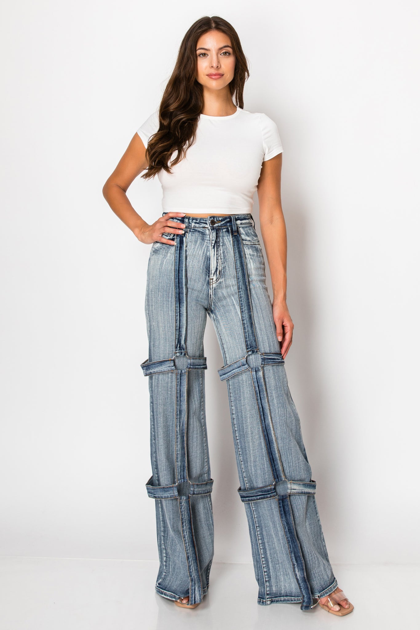 Jeand Rind 40592 Mid Rise Straight Leg Jeans W/ Brush Wash & Ring Straps ...
