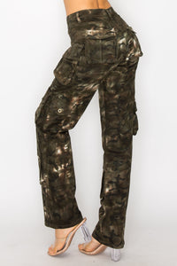 40610 Mid Rise Extra Pocket Camo Cargo Pants