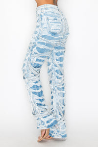 40630 High Rise Strappy Destroyed Jeans