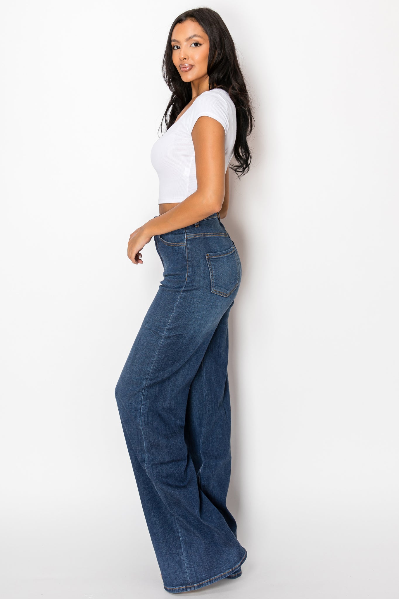 40680 High Rise Wide Leg Jeans