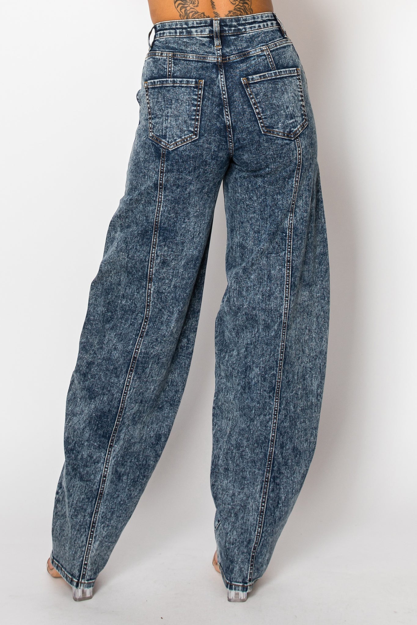 40812 Mid Rise Acid Washed Barrel Shaped Jeans W/ Front & Rear Seams