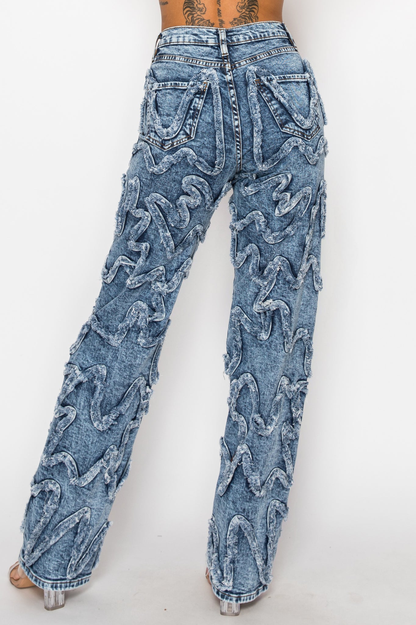 42004 3D Pattern Fray Jeans