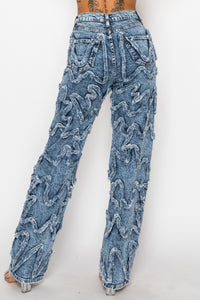 42004 3D Pattern Fray Jeans