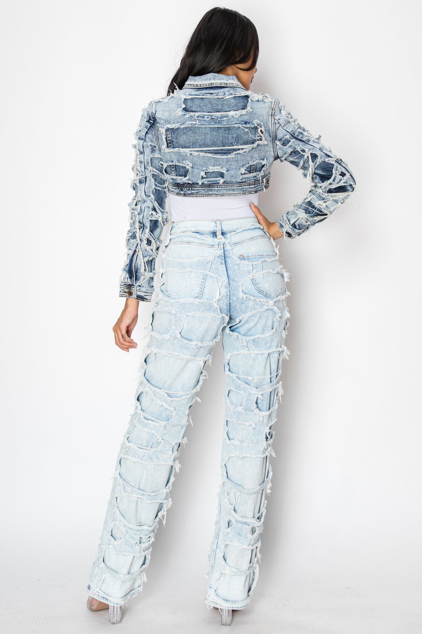 8117 Cropped Destroyed Denim Jacket