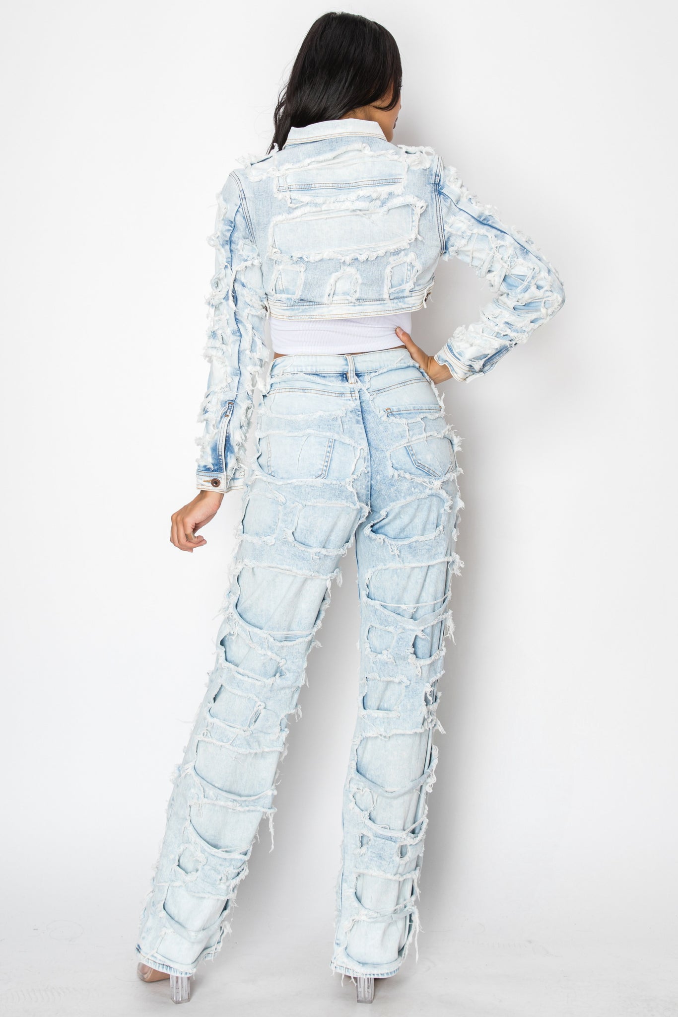 8117 Cropped Destroyed Denim Jacket